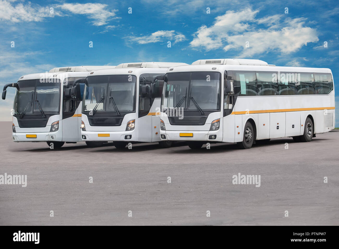 Grosse Touristische Busse auf dem Parkplatz Stockfoto