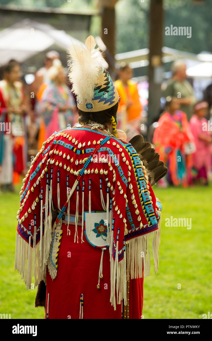 Native Frau am Tamkaliks Pow Wow in Wallowa, Oregon. Stockfoto