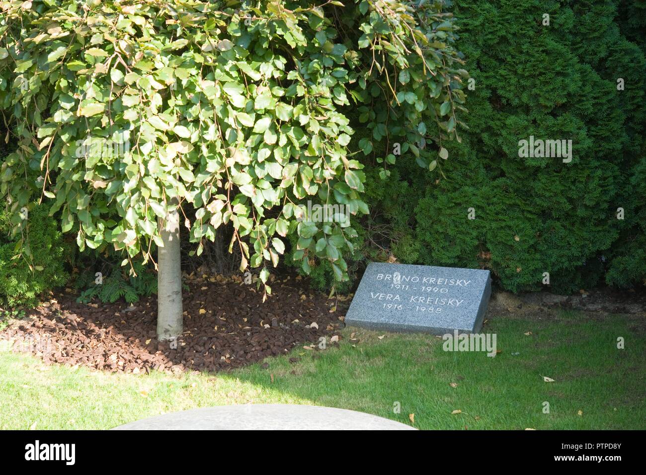 Wien, Zentralfriedhof, Ehrengrab Bruno Kreisky (Bundeskanzler, 1911-1990) - Wien Zentralfriedhof Friedhof, Grab Bruno Kreisky (Federal Cancellor, 1 Stockfoto