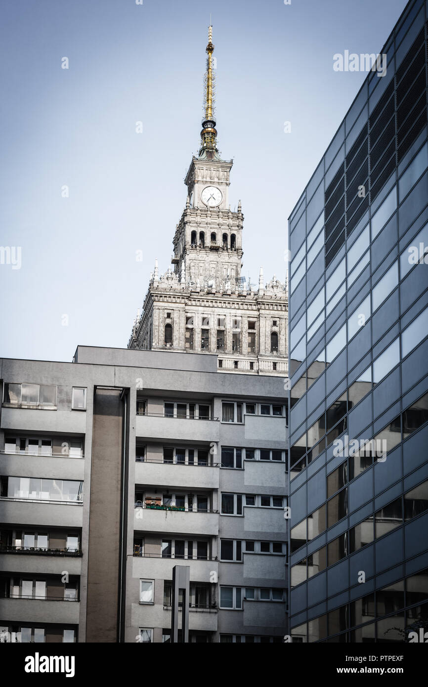 Blick auf PKiN Gebäude von Jana Pawla Street, Warszawa Stockfoto