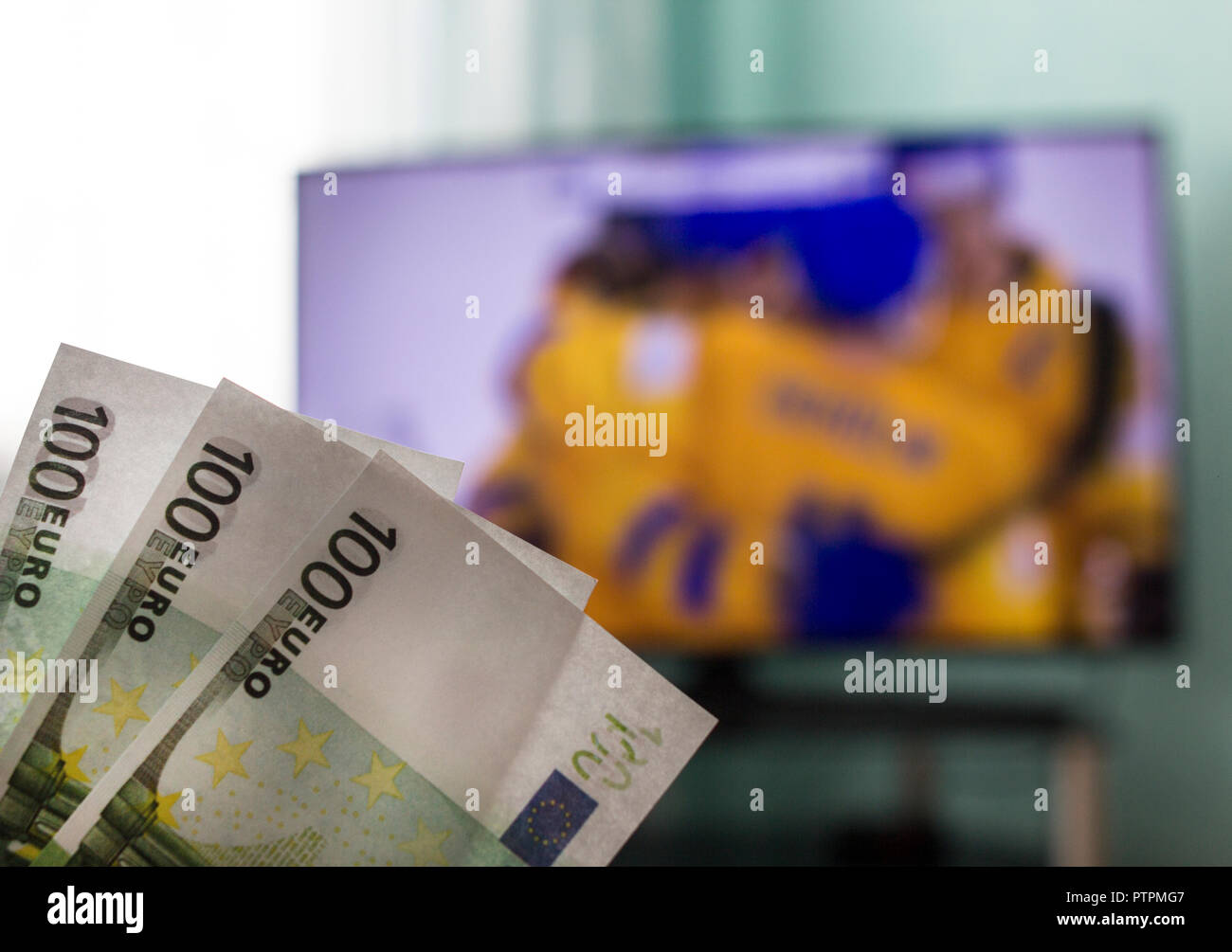 In der TV-Show Hockey, in den Händen der Geld Euro, close-ups, Buchmacher Stockfoto