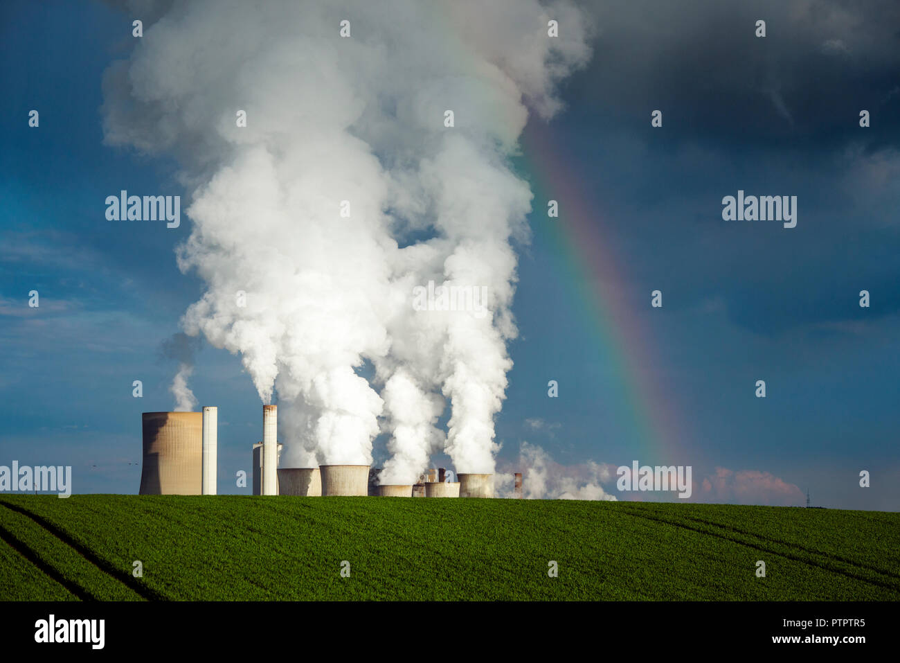 Eindruck von der Kohlekraftwerk Tagebau Hambach, einem großen offenen Grube Coal Mine in Niederzier und Elsdorf (Nordrhein-Westfalen), durch R betrieben Stockfoto