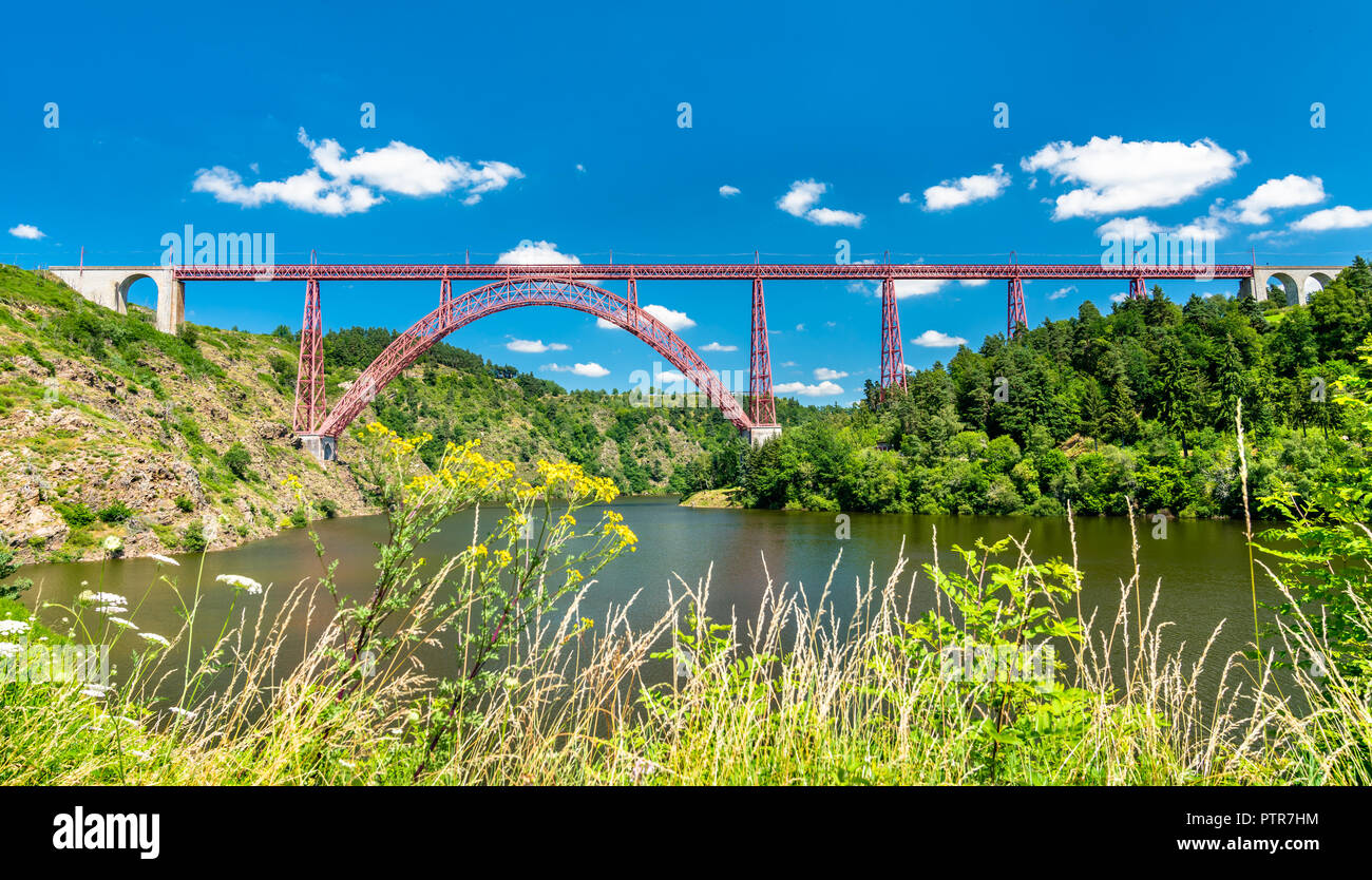 Garabit-viadukt, eine Eisenbahnbrücke über die truyere in Frankreich Stockfoto