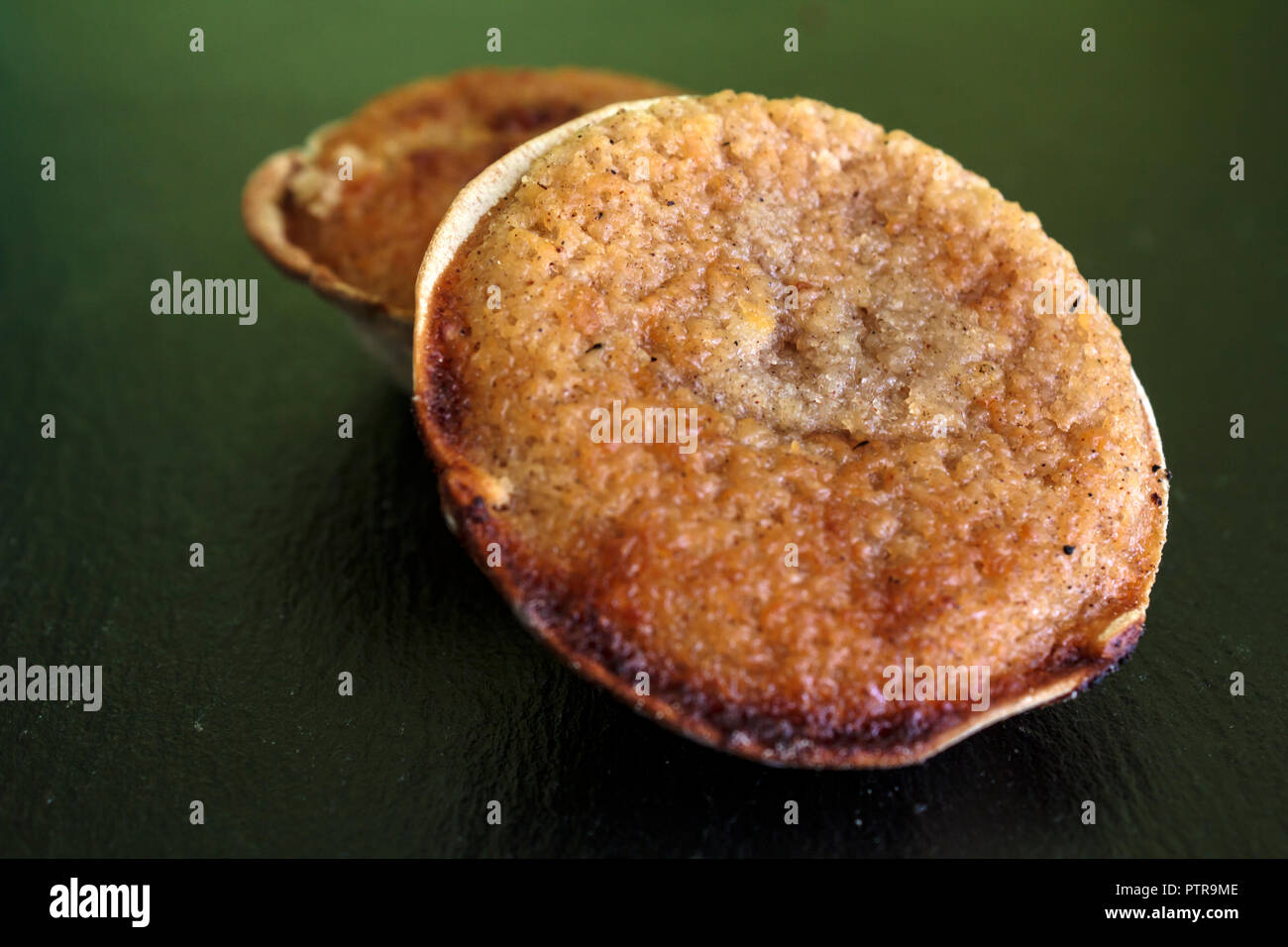 Queijadas de sintra -Fotos und -Bildmaterial in hoher Auflösung – Alamy