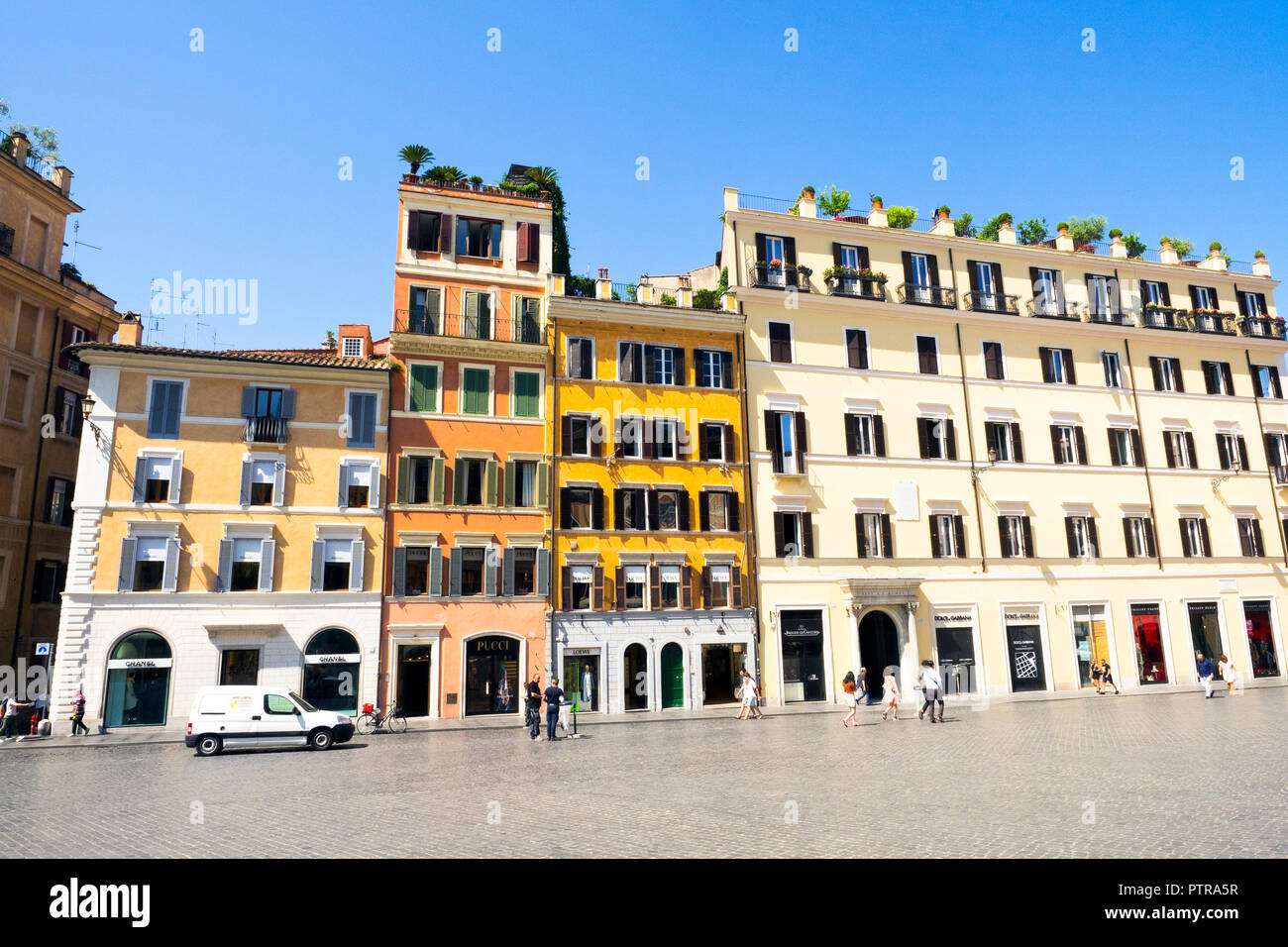Fassaden in Piazza di Spagna - Rom, Italien Stockfoto