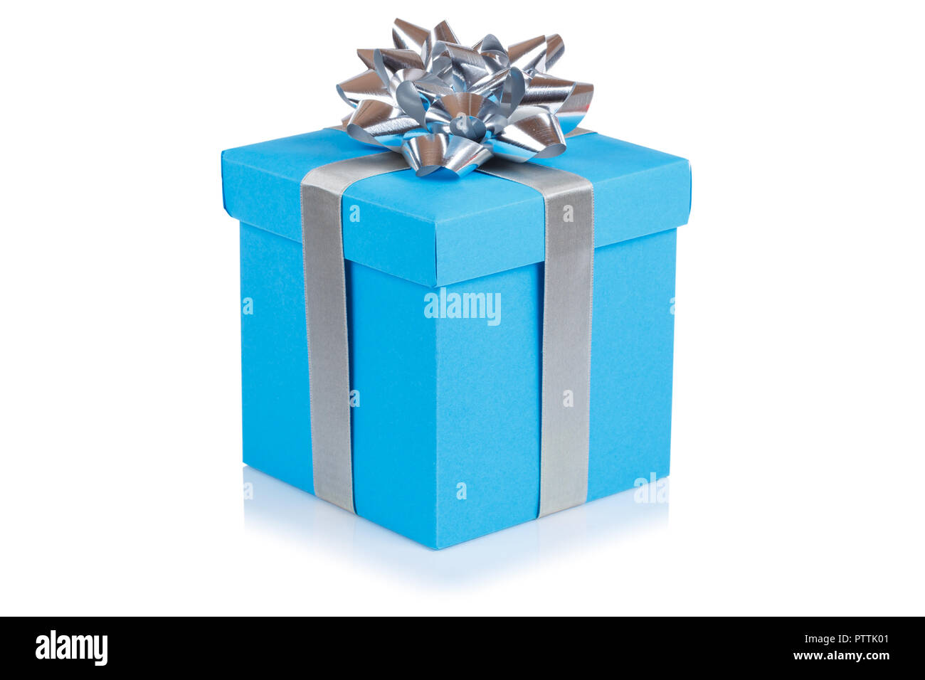 Geburtstag Geschenk Weihnachtsgeschenk light blue box auf weißem Hintergrund Stockfoto
