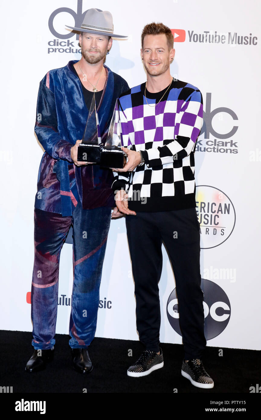 Brian Kelley und Tyler Hubbard (Florida Georgia Linie) die Teilnahme an der 46. jährlichen American Music Awards bei Microsoft Theater am 9. Oktober in Los Angeles, Kalifornien 2018. Stockfoto