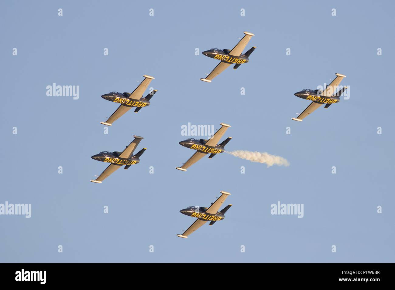 Breitling Jet Team setzen auf einen spektakulären Abend Antenne Display an der Bournemouth Air Festival am 1. September 2018 Stockfoto