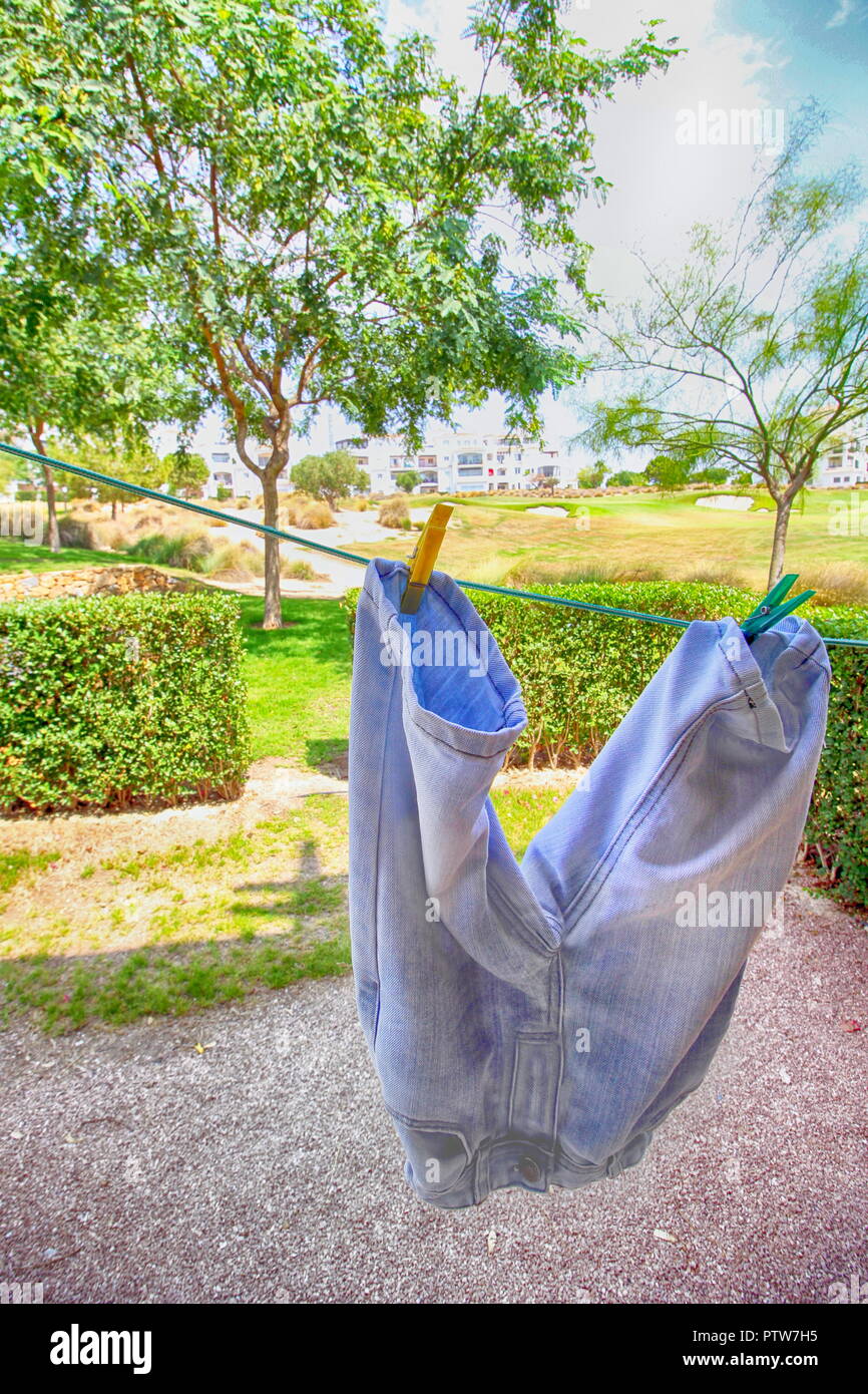 Kurzer sonniger tag der hosen Fotos und Bildmaterial in hoher