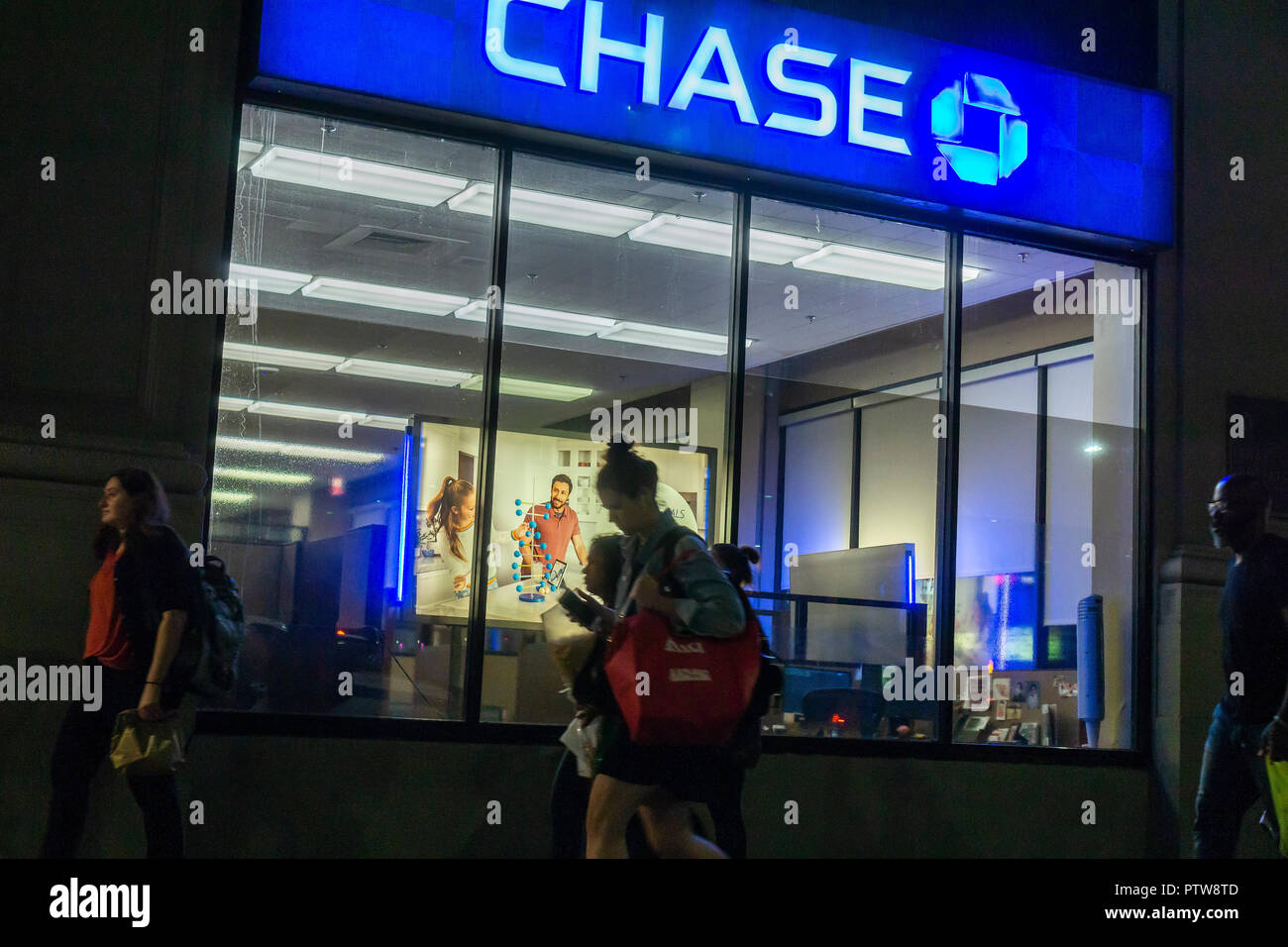 Ein Zweig der JPMorgan Chase Bank in New York am Dienstag, 9. Oktober 2018. JPMorgan Chase ist für das dritte Quartal am 12. Oktober vor die Glocke zu berichten. (Â© Richard B. Levine) Stockfoto