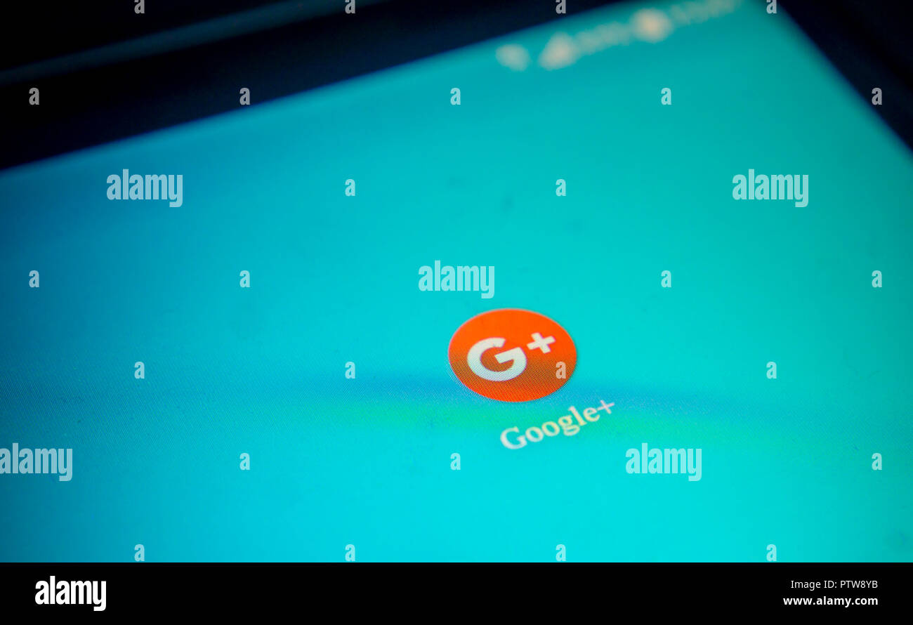 Die Google+ Symbol auf der Startseite des ein Android Handy am Montag, 8. Oktober 2018. Google hat angekündigt, dass das Herunterfahren wurde Google+ Nachdem es schließlich eine mögliche Verletzung der Datensicherheit, die 500.000 Konten betroffen haben, bekannt gegeben. Google entdeckt die Daten im März 2018 aber beschlossen, es nicht aus Angst, dass die Aufsicht und Vorschriften offen zu legen. (Â© Richard B. Levine) Stockfoto