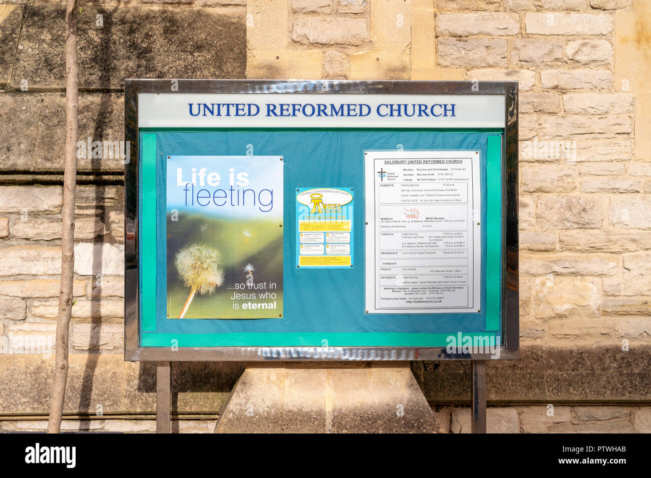 Vereinigte Reformierte Kirche Notice Board Stockfoto