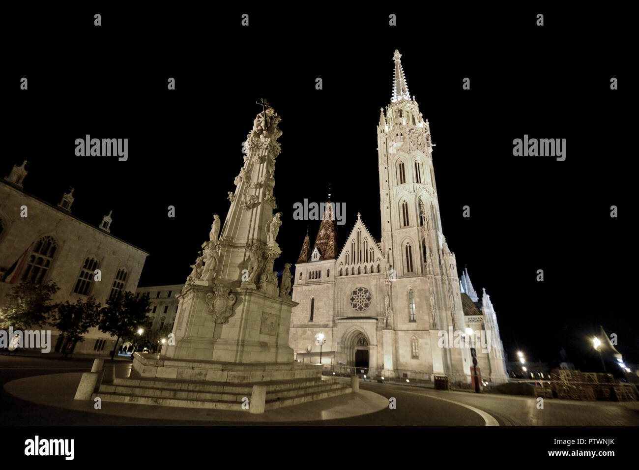 Matthias Kirche und Holy Trinity Square, Budapest, Ungarn Stockfoto