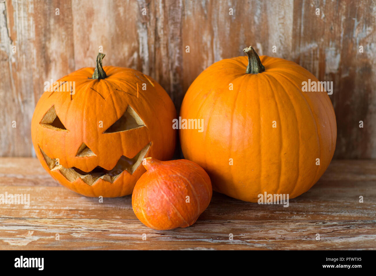 Jack-o-Lantern oder geschnitzte Halloween Kürbis Stockfoto