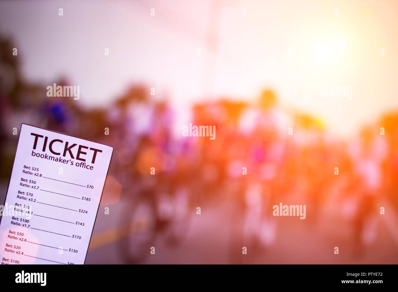 Buchmacher Ticket auf dem Hintergrund der TV, Radfahren, Kasino, Radfahren Stockfoto