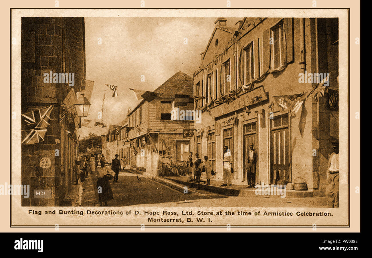 Armistice Day Montserrat, British West Indies - Fahnen und wimpelketten aus dem Store von D. hoffe Ross Ltd geflogen (von der Postkarte der Zeit) Stockfoto