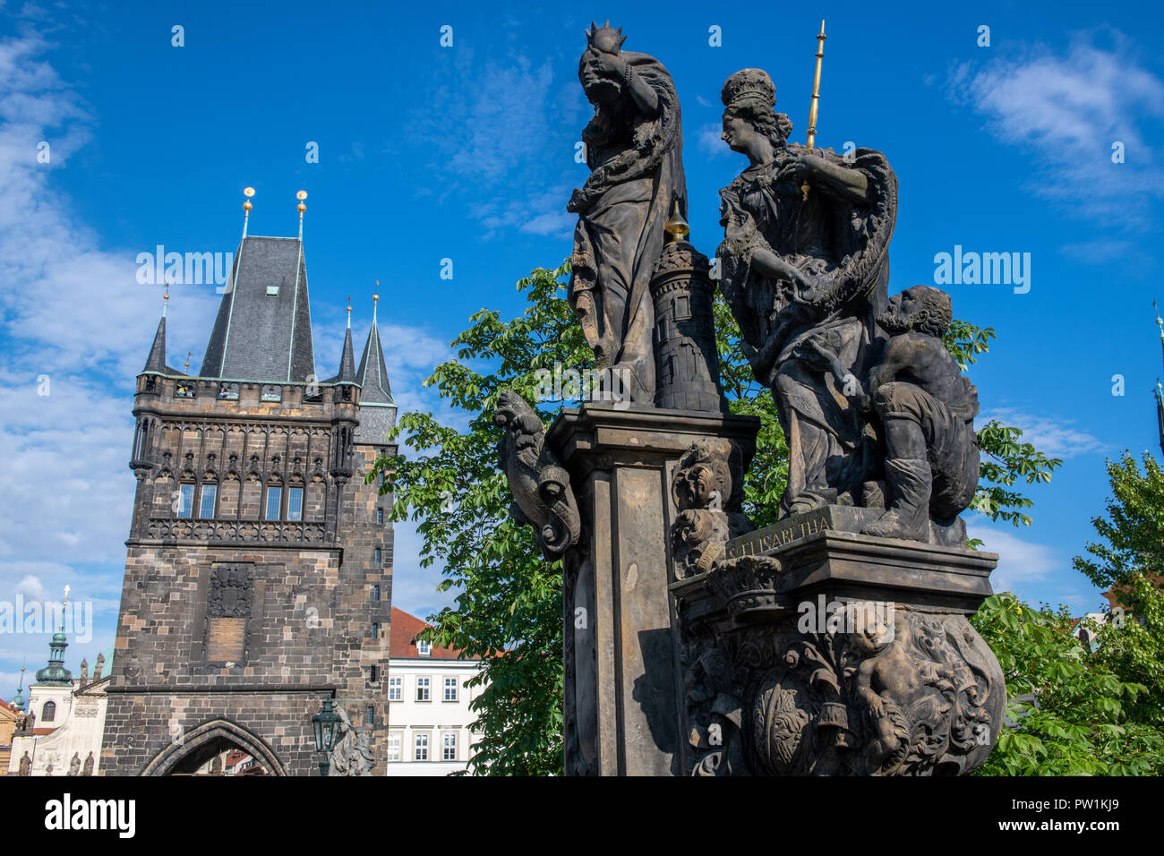In der Nähe der gotischen Skulptur über die Karlsbrücke in Prag - Tschechische Republik Stockfoto