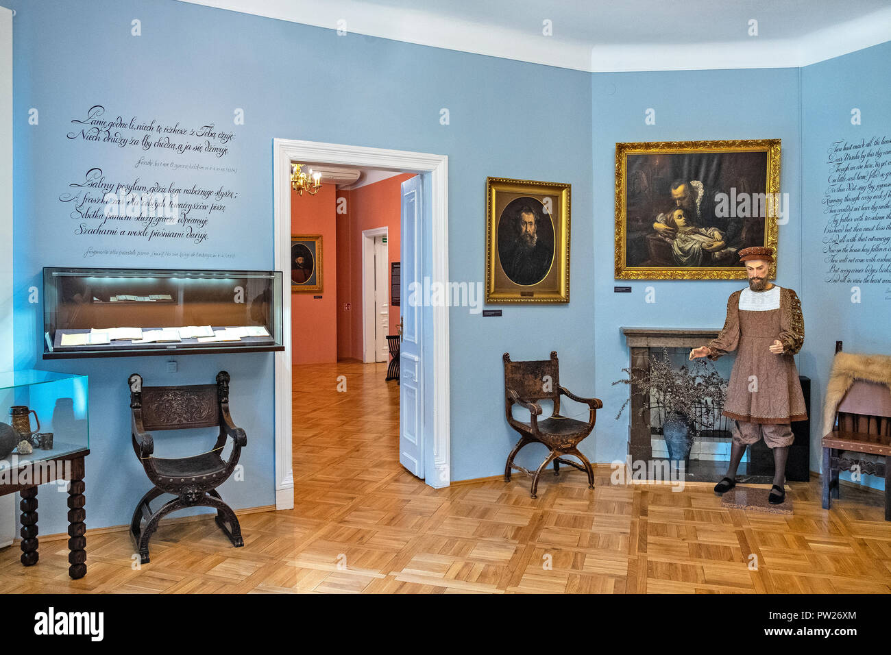 Czarnolas, Masowien/Polen - 2018/09/01: Innere der historischen Herrenhaus in Czarnolas hosting das Museum von Jan Kochanowski - iconic Polnischen renaissa Stockfoto