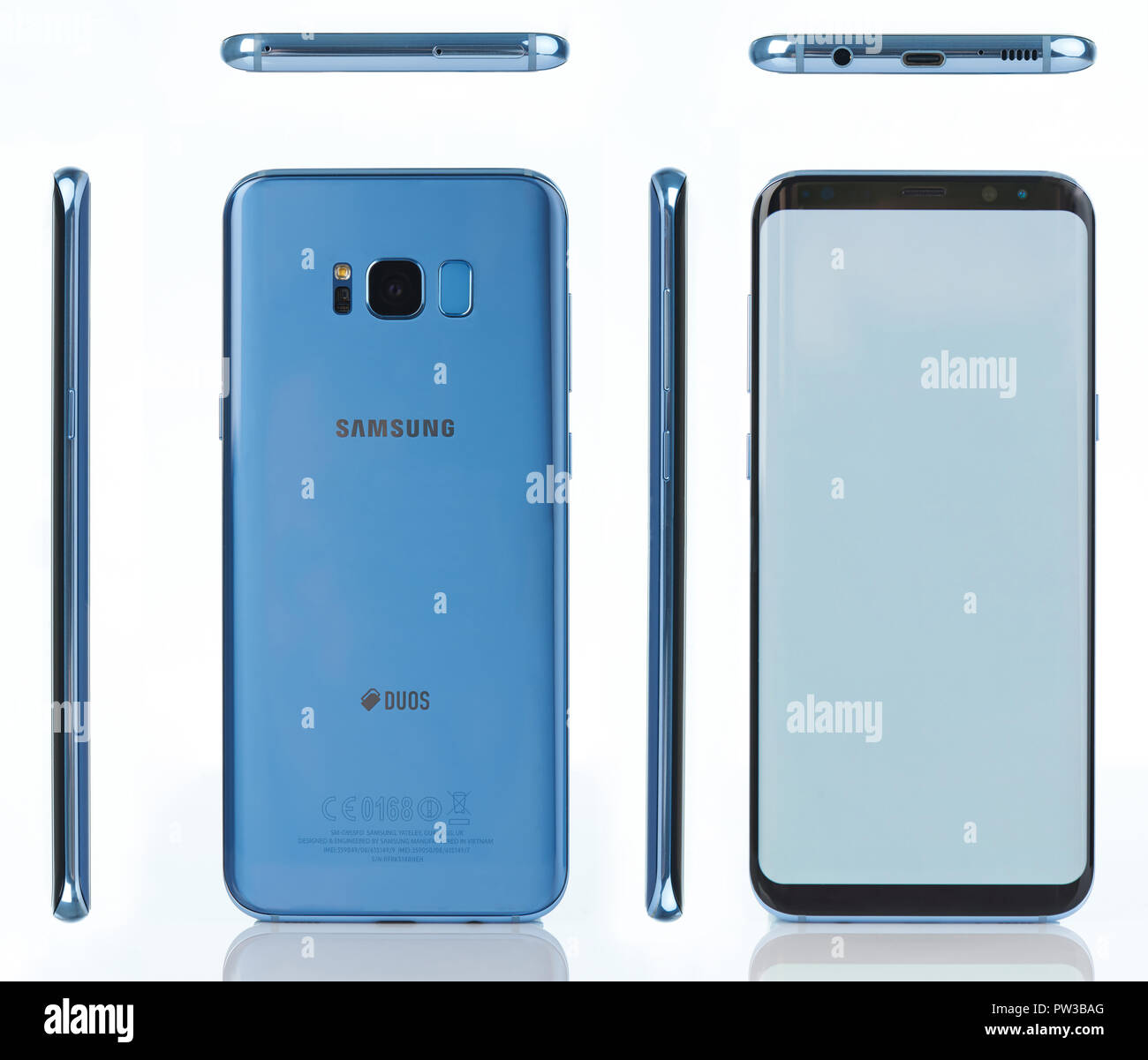 New York, USA - Oktober 12, 2018: Coral blue Samsung Galaxy S8 plus verschiedene Ansichten auf weißem Hintergrund Stockfoto