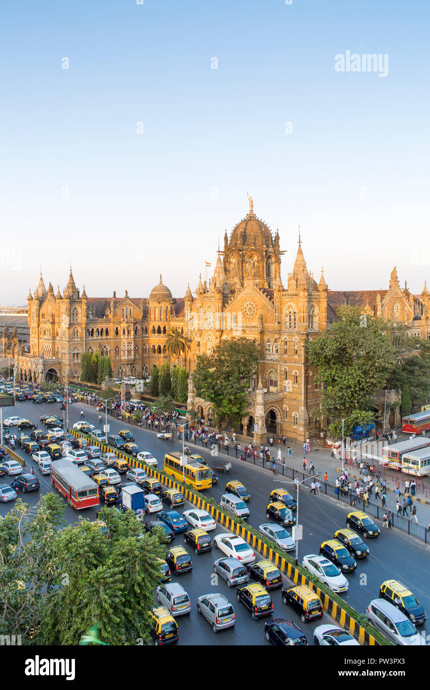 Indien, Mumbai, Maharashtra, Chhatrapati Shivaji Maharaj Terminus Bahnhof (Csmt), (ehemals Victoria Terminus), UNESCO Weltkulturerbe Stockfoto