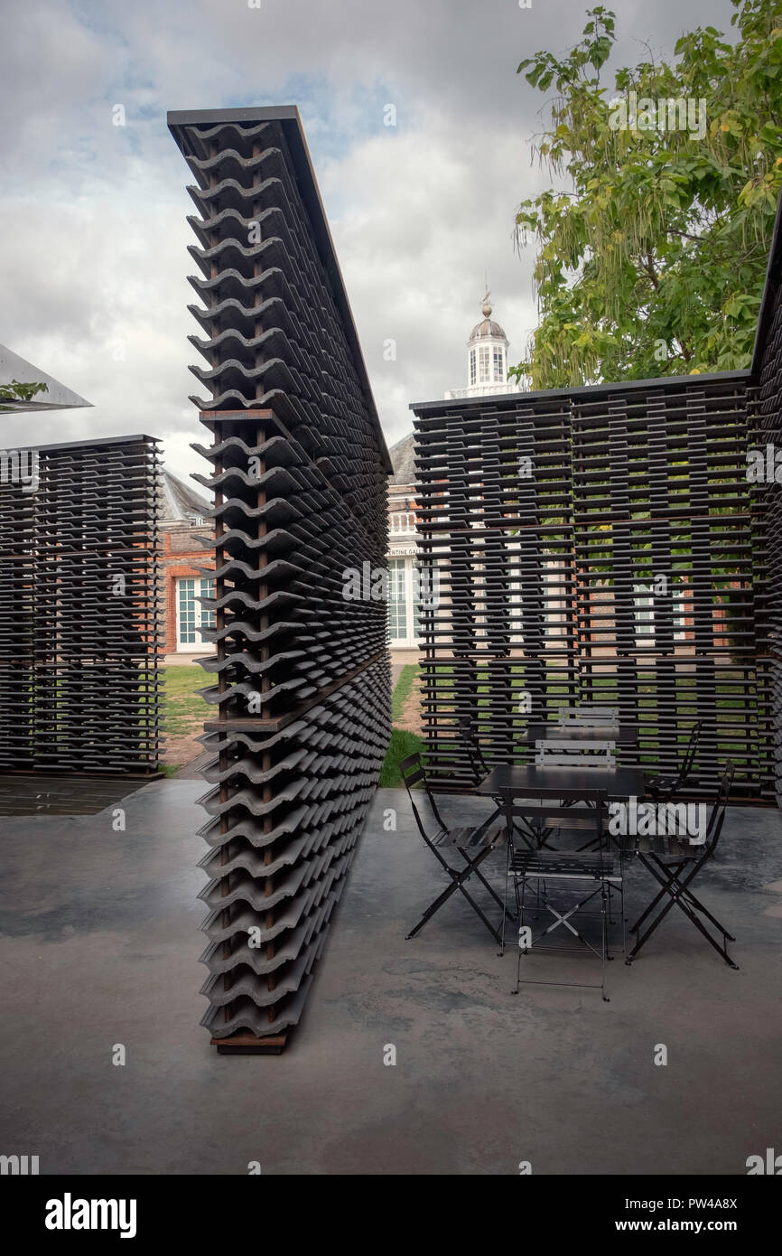 Das Innere der Serpentine Pavillon 2018, Kensington Gardens, London. Stockfoto