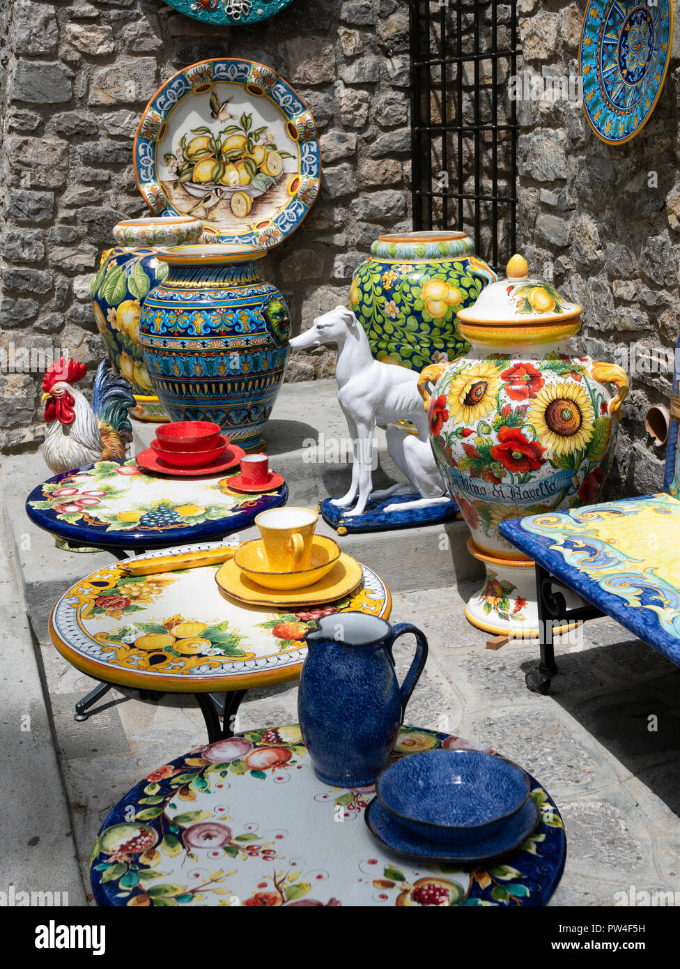 Traditionelle italienische Töpferei und Keramik, Ravello, Kampanien, Italien Stockfotografie