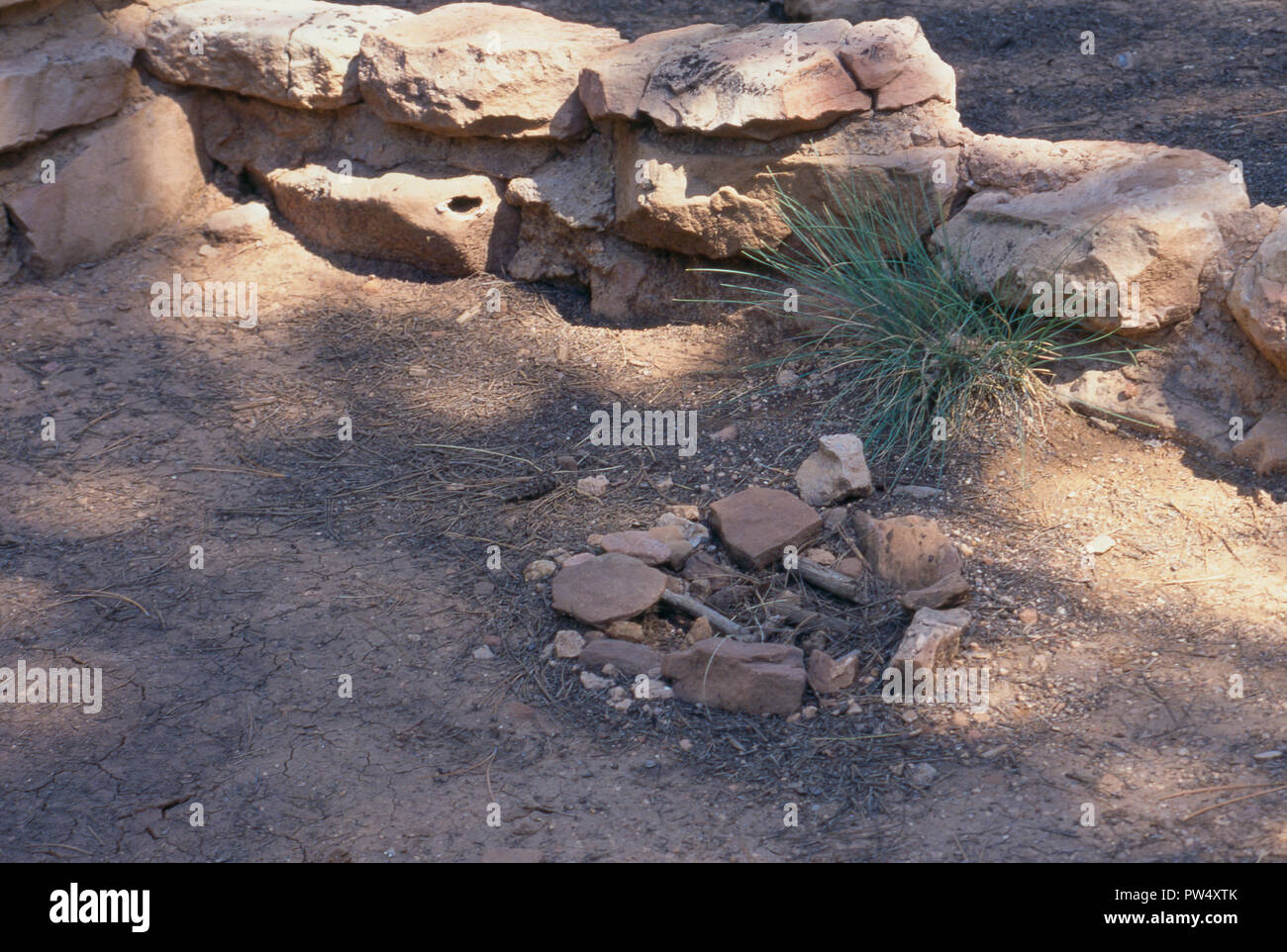 Feuerstelle, Walhalla Pueblo Ruinen, North Rim des Grand Canyon, Arizona. Foto Stockfoto