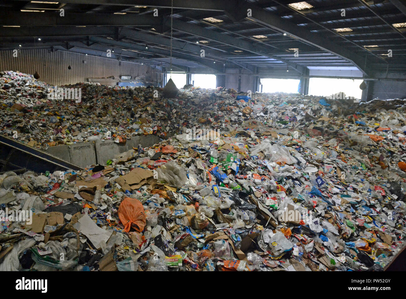 Milton Keynes, Abfallverwertung, Recycling Factory, Milton Keynes, Buckinghamshire, England, UK. Stockfoto