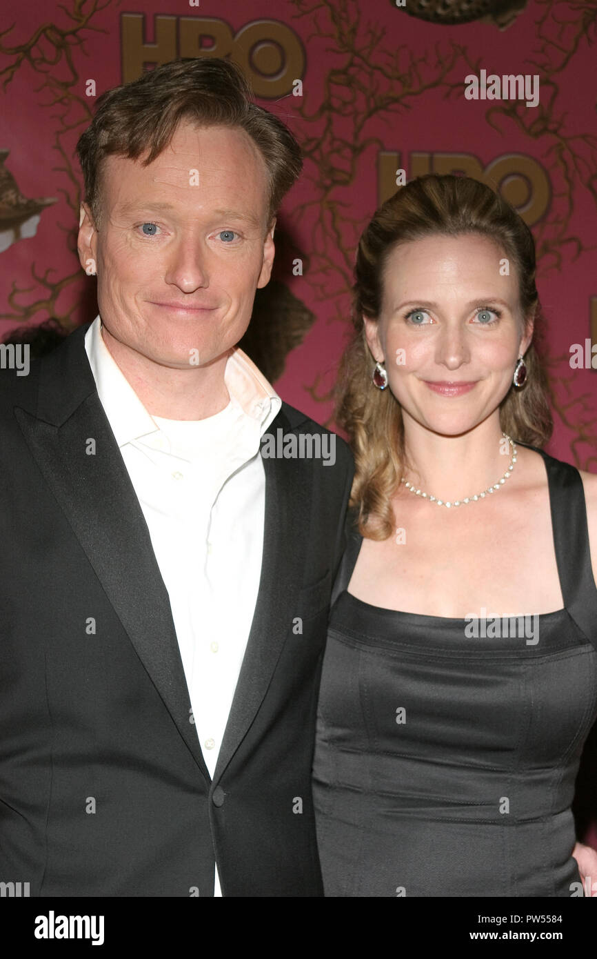 pics Conan O'brien Wife Young https www alamy de conan obrien liza powel obrien 082706 hbo post emmy party im anschluss an die 58 jahrlichen primetime emmy awards die plaza an der pacific design center west hollywood foto von jun matsudahnwpicturelux datei referenz 33683 192 hnwplx image222004724 html