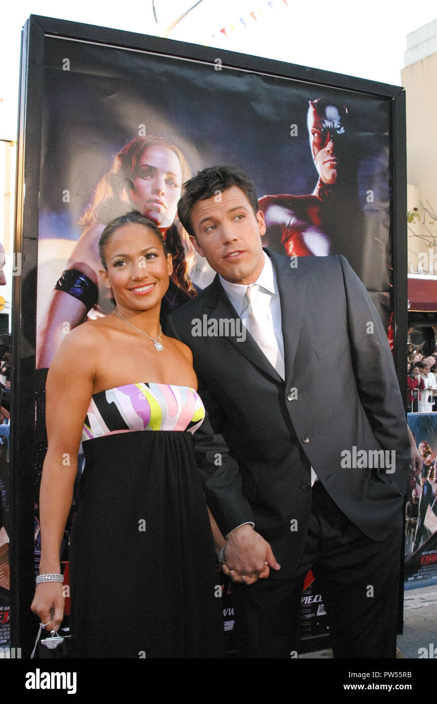 Jennifer Lopez, Ben Affleck 02/09/03 DAREDEVIL Premiere @ Mann Dorf Theater, Westwood Foto von Izumi Hasegawa/Hollywood Nachrichten Leitung Datei Referenz # 33683 482 HNWPLX Stockfoto