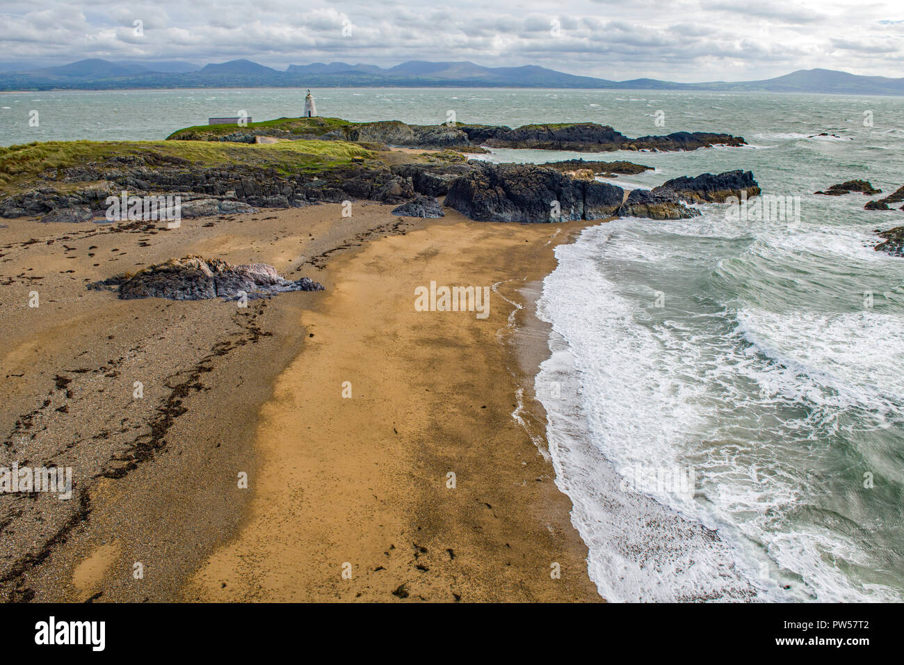 Strand an der Spitze des Angesey Llanddwyn Island North Wales Stockfoto