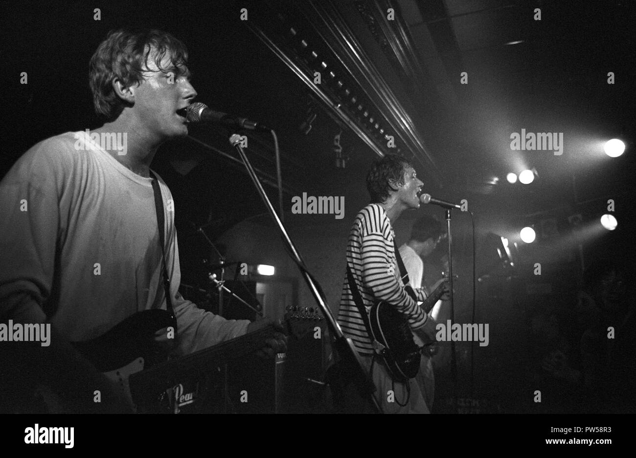 Ocean Colour Scene durchführen bei Bedford Esquires im Jahre 1990. Stockfoto