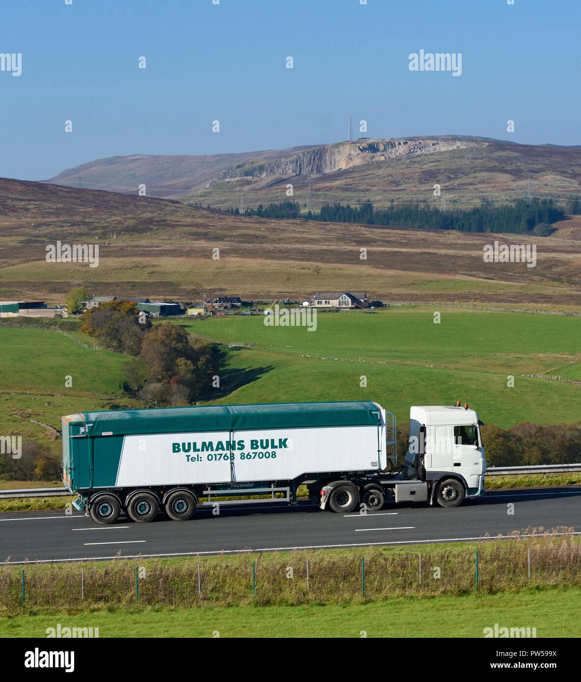 Bulmans Bulk & Spedition LKW. M6 Northbound Fahrbahn, Shap, Cumbria, England, Vereinigtes Königreich, Europa. Stockfoto
