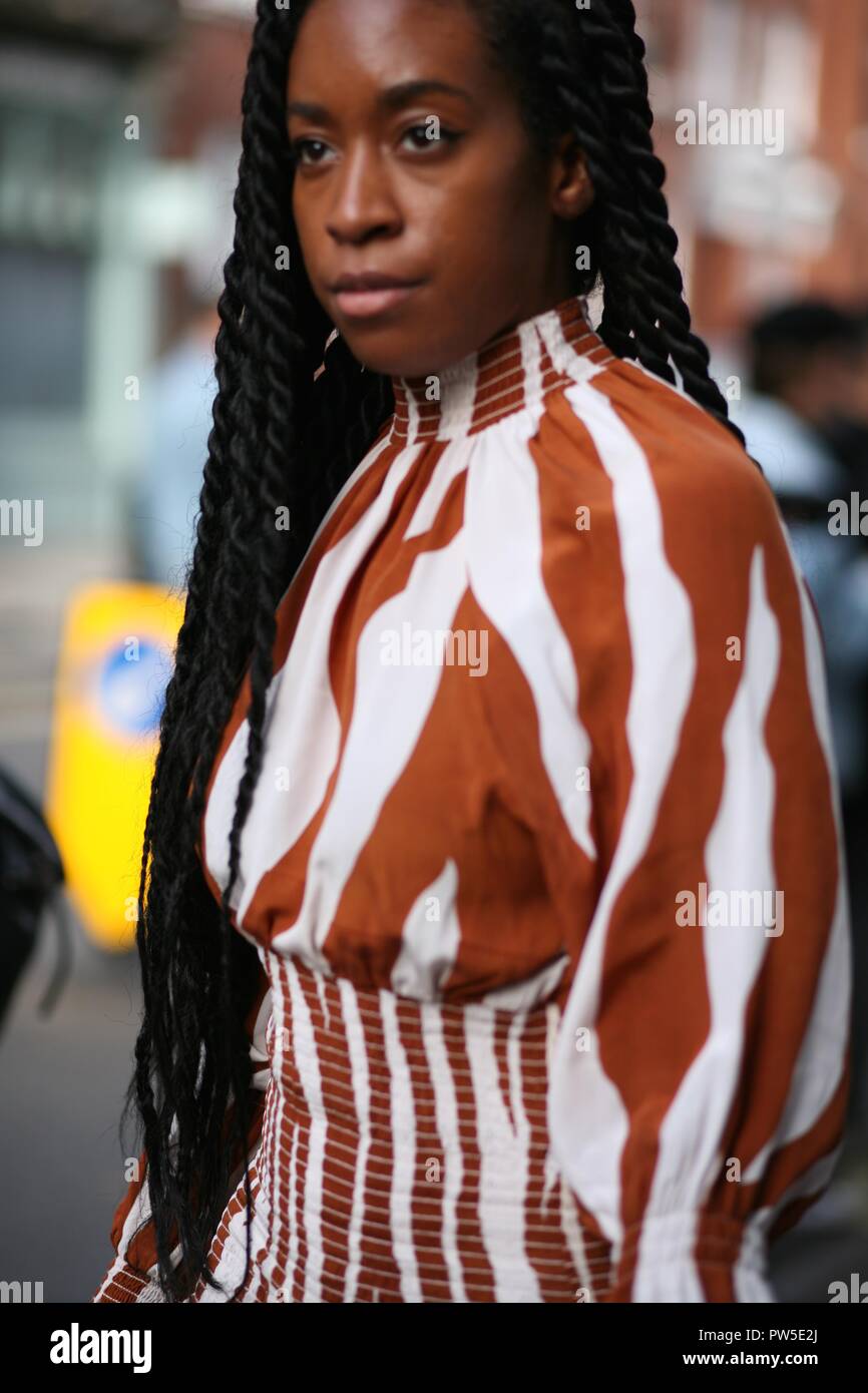 Street Style, Frühling Sommer 2019. London Fashion Week - Sept. 2018 Stockfoto