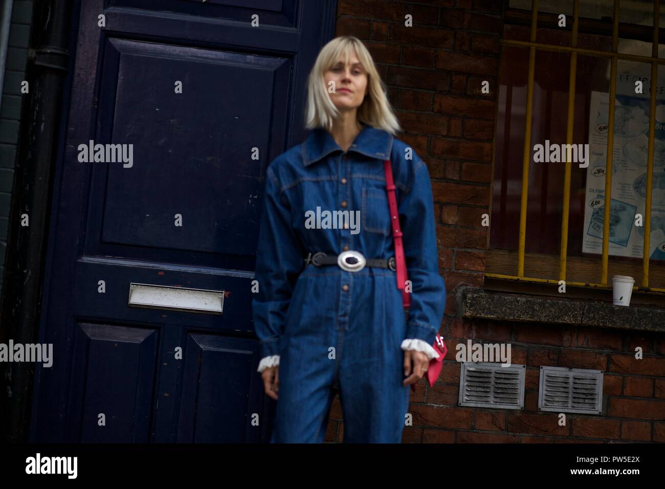 Street Style, Frühling Sommer 2019. London Fashion Week - Sept. 2018 Stockfoto