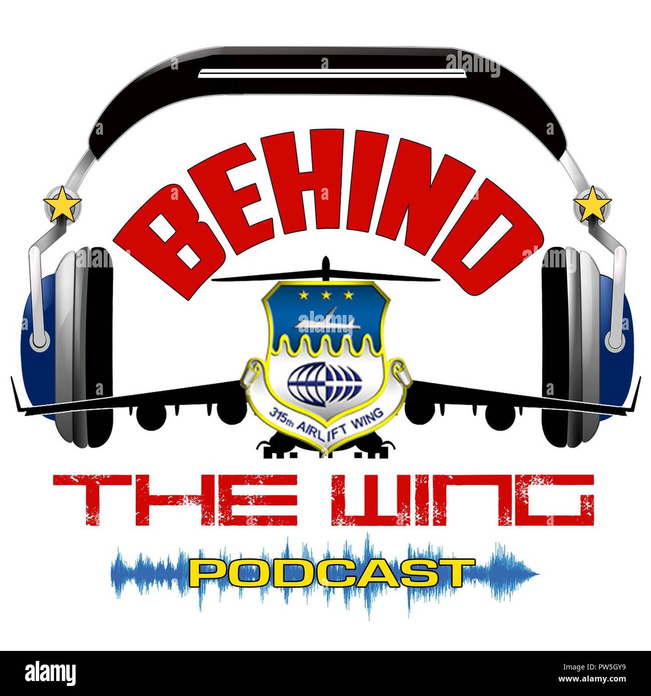 Die 315. Airlift Wing's hinter dem Flügel Audio Podcast ist eine monatliche News Programm zu informieren, zu erziehen und zu unterhalten, Bürger Flieger der 315 AW und ihre Unterstützer. Die Show wird in einem Spaß und casual Morgen radio show Stil hier in unserem Studio im Joint Base Charleston, S.C. Themen aufgezeichnet wird Quick News beißt, Feature, Luftwaffe Humor und mehr. Stockfoto