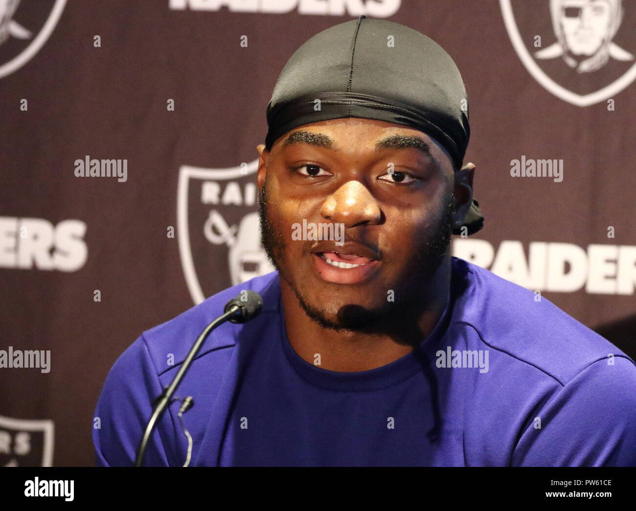 London, Großbritannien. 12. Oktober, 2018. Wide Receiver Amari Cooper bei den Oakland Raiders Pressekonferenz im Hilton London, Wembley, Großbritannien vor ihren NFL UK Internationale Reihe Spiel vs Seattle Seahawks, Wembley Stadion, London, UK, 12. Oktober 2018 Foto von Keith Mayhew Credit: KEITH MAYHEW/Alamy leben Nachrichten Stockfoto