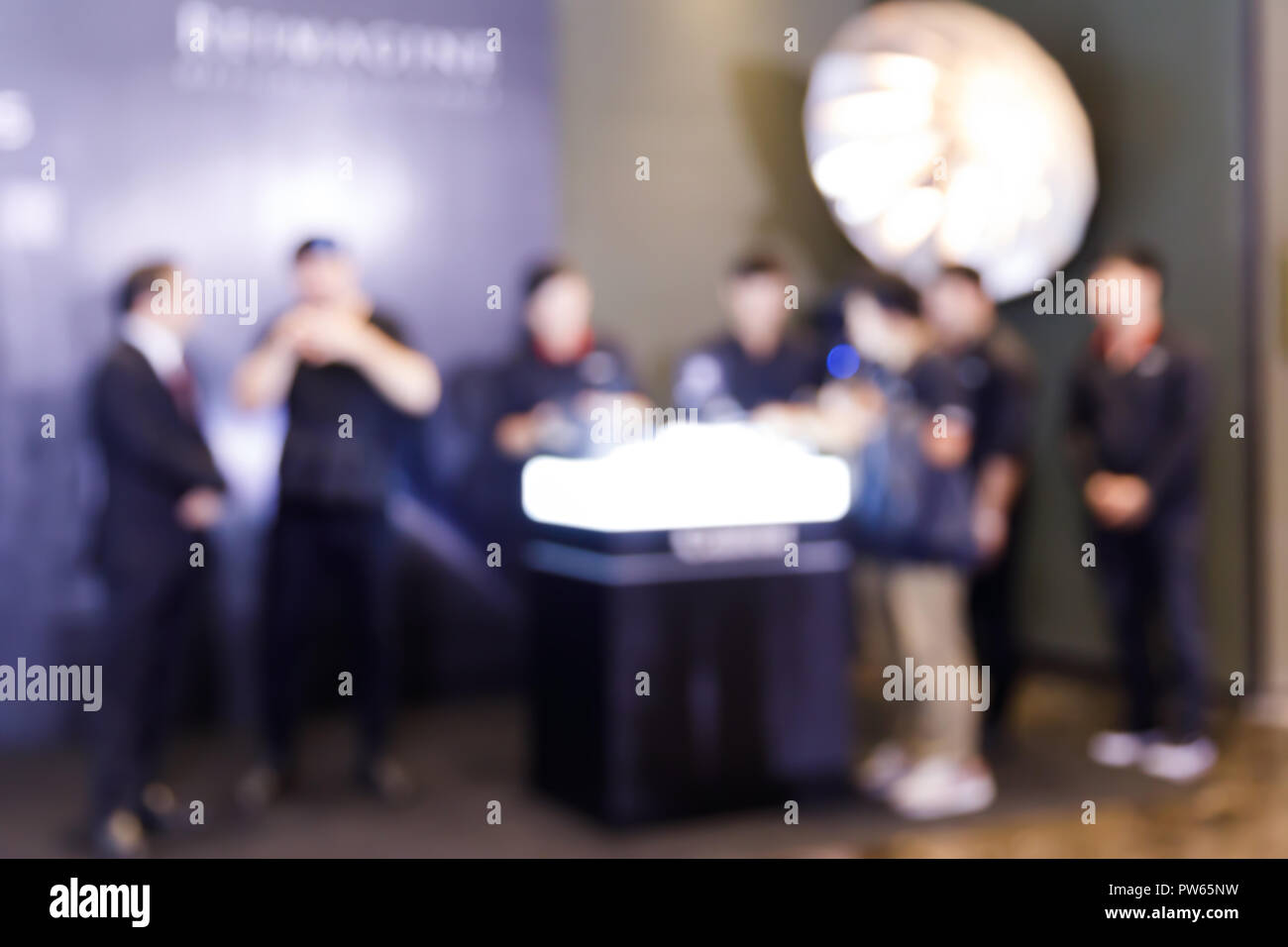 Abstract blur Menschen in Pressekonferenz Ereignis oder Corporate messe Seminar Tagung party Stockfoto
