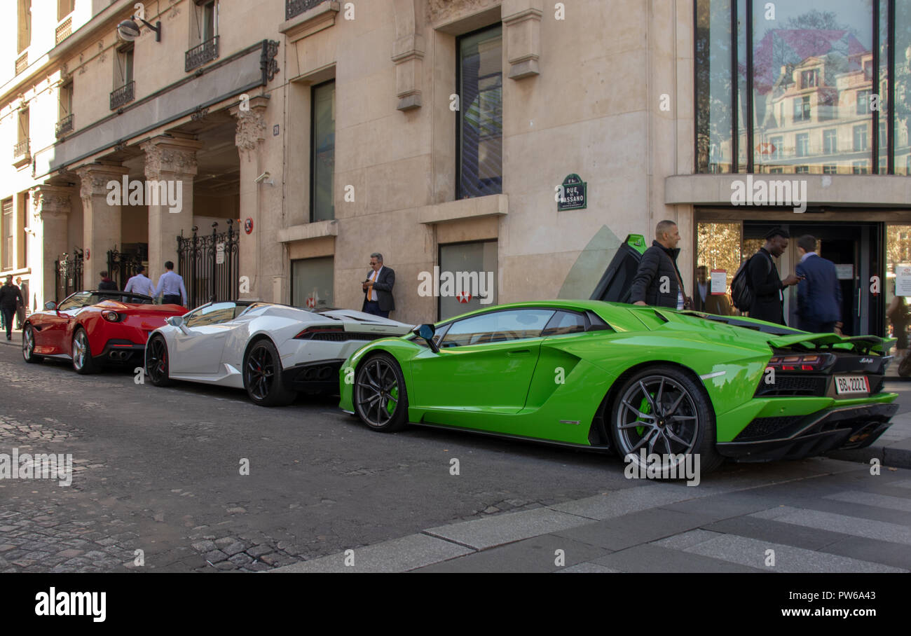 Teure Autos Stockfotos Und Bilder Kaufen Alamy