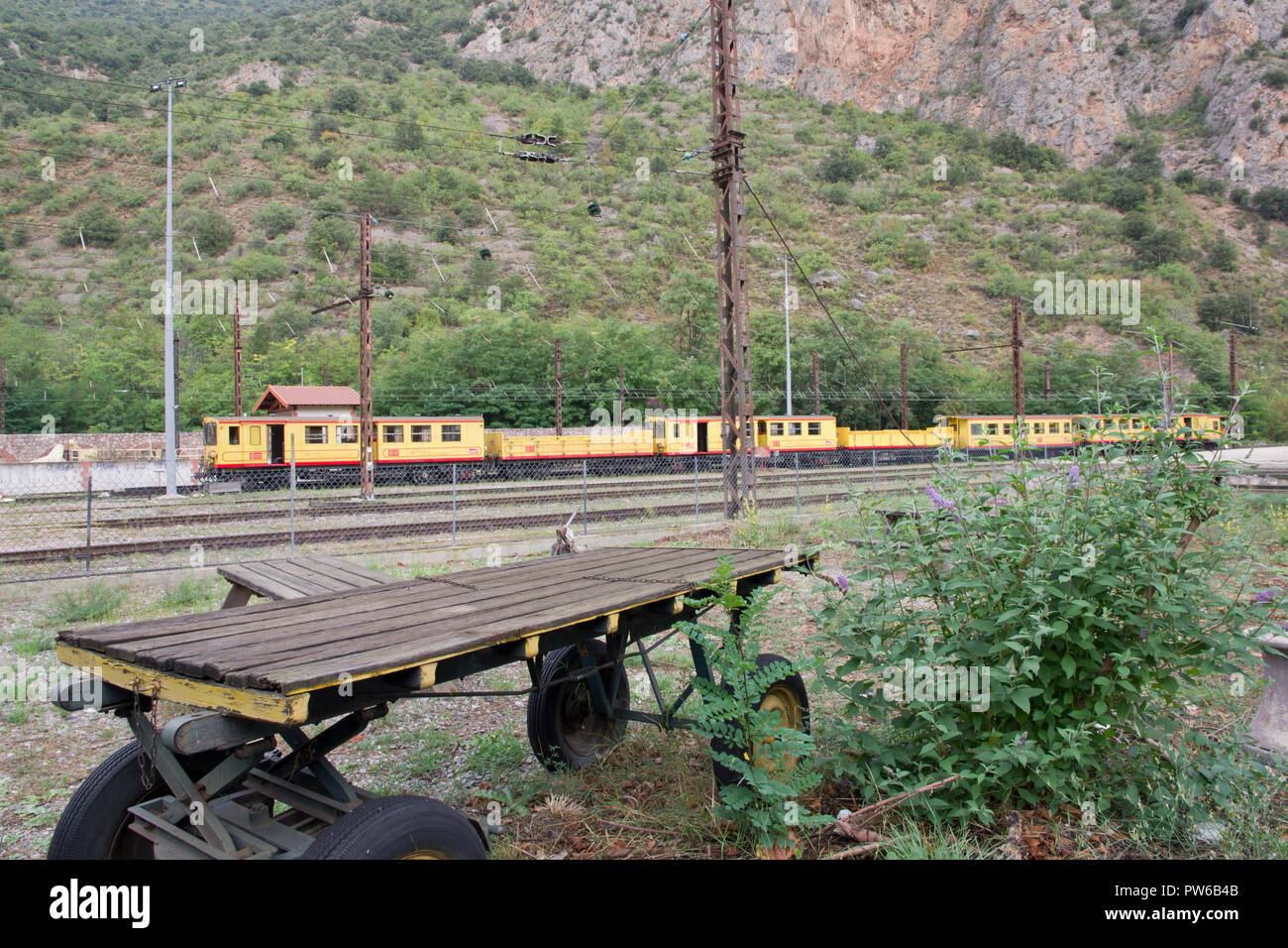 Der Gelbe Zug Villefranche de Conflent station Stockfoto