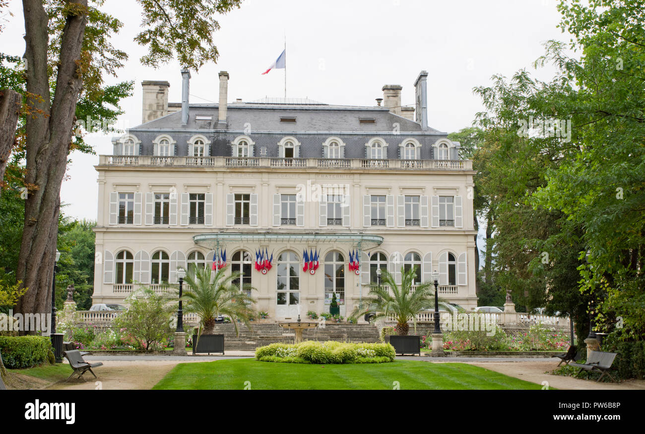 Hotel de Ville Gärten Epernay. Stockfoto
