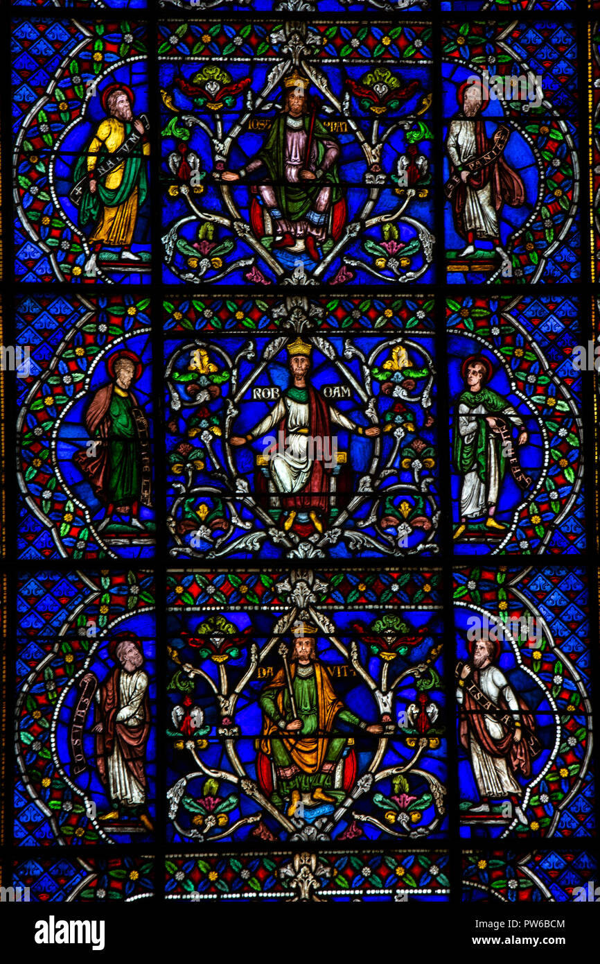 UK, Kent, Canterbury, Canterbury Cathedral, Trinity Kapelle, Corona Kapelle, Jesse Baum Fenster, Erlösung Fenster, mittelalterliche Glasmalerei Stockfoto