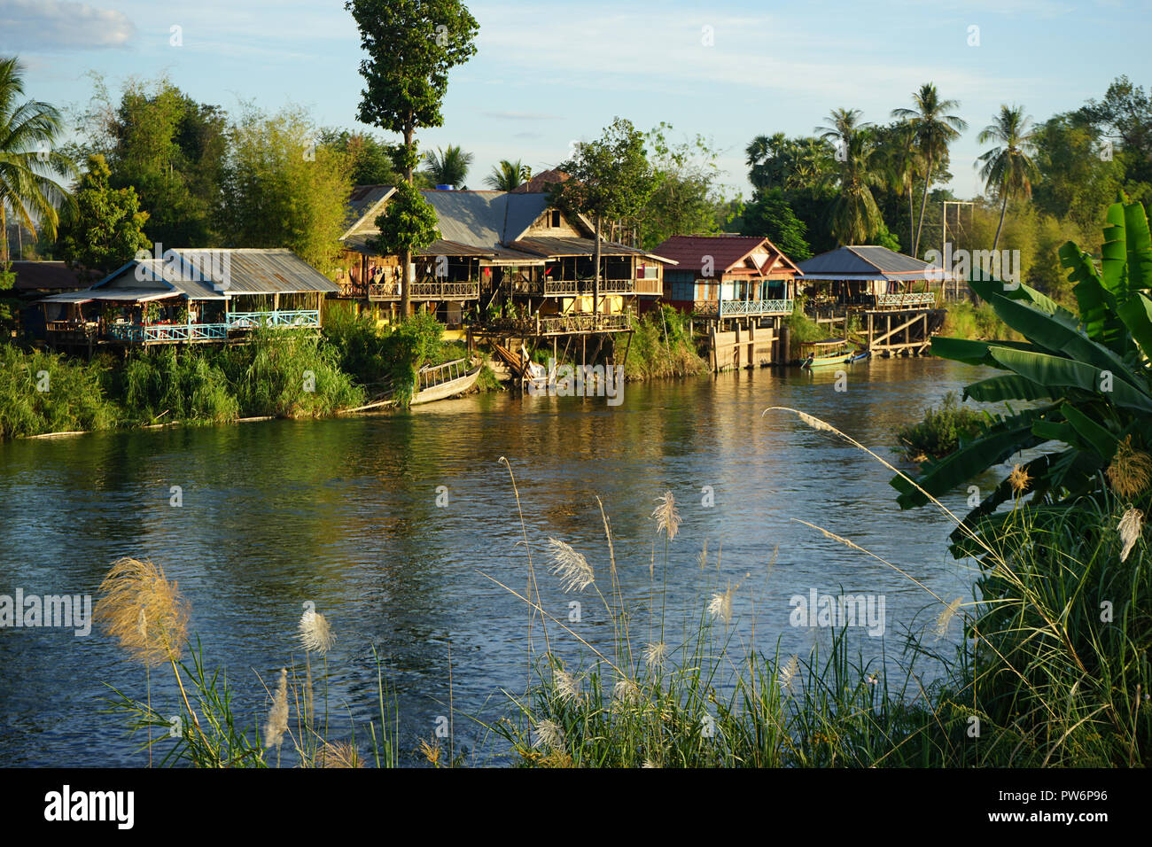 Häuser am Mekong, Don Det, 4000 Inseln, Si Phan Don, Mekong, Provinz Champasak, Süd-Laos, Laos, Asien Stockfoto