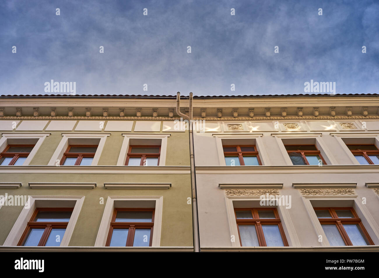 Die klassische Fassade. Klassische europäische Architektur. Stockfoto