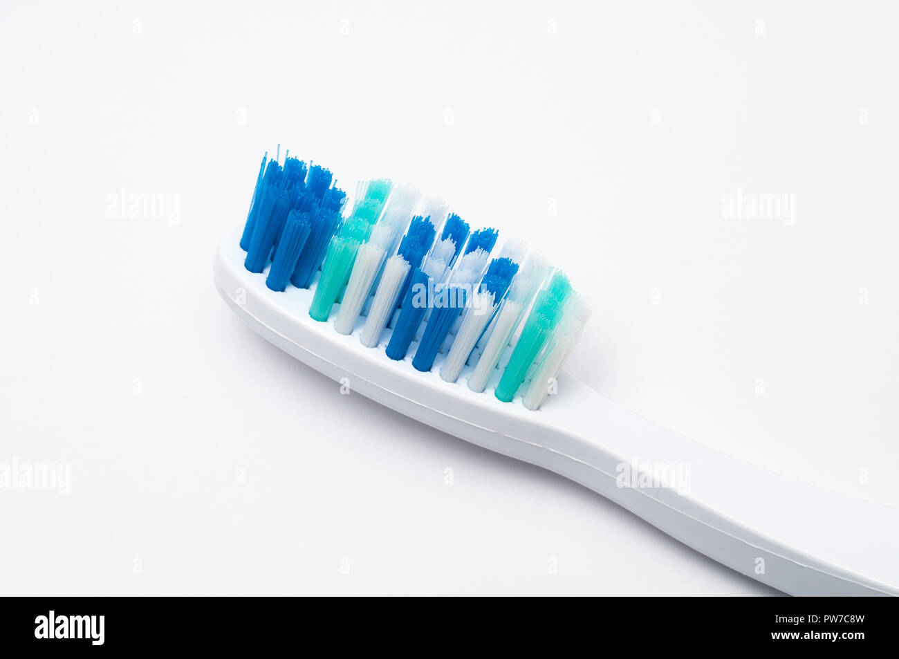 Eine kostengünstige Zahnbürste Stockfoto