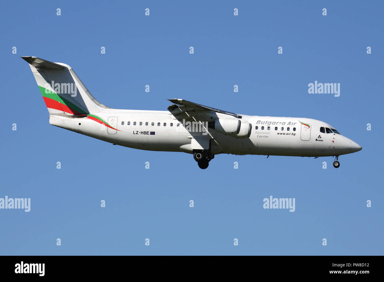 Bulgaria Air BAe 146-300 mit Registrierung LZ-HBE auf kurze letzte für Piste 14 des Flughafens Zürich. Stockfoto