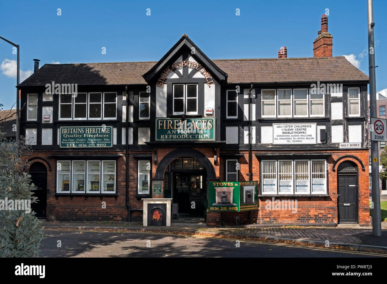 Shaftesbury Halle Gebäude (jetzt einen Kamin Shop, aber früher das HQ der "Leicester armen Jungen Sommer Camp") wurde im Jahr 1906 erbaut, Leicester, England, Großbritannien Stockfoto