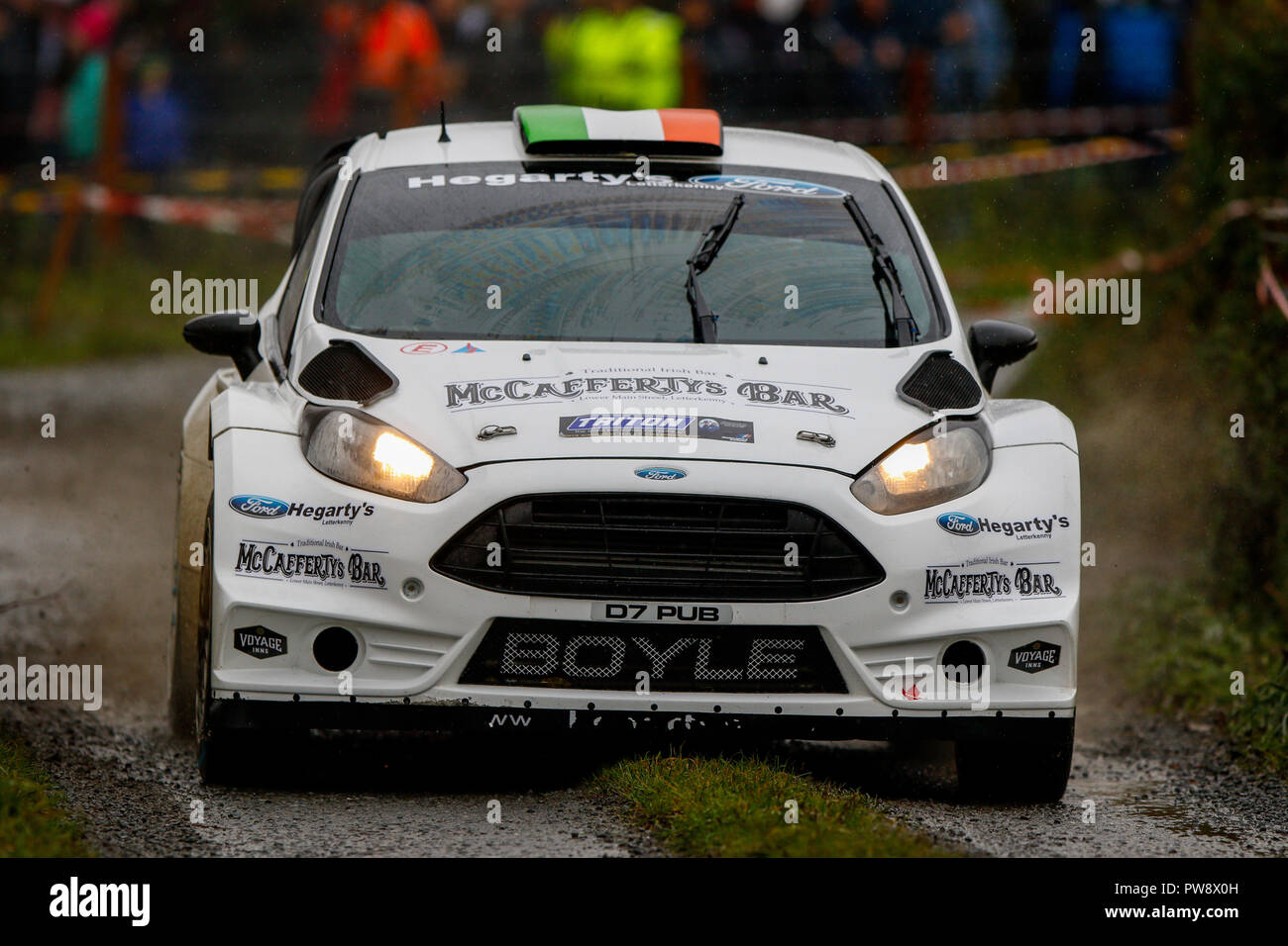 Ballybofey, Donegal, Irland. 13 Okt, 2018. Motorsport, Donegal Herbstrallye; Declan Boyle und James O'Reilly (Fiesta WRC) Anspruch 8. Platz in der Gesamtwertung in der letzten Runde des 2018 Triton Duschen National Rally Championship Credit: Aktion plus Sport/Alamy leben Nachrichten Stockfoto