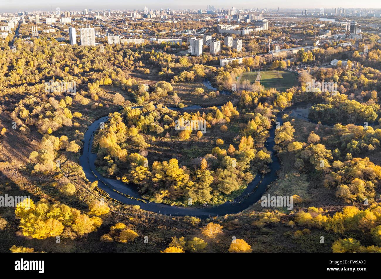 Shodnenskaya Schüssel - ein Naturdenkmal, Teil der Moskauer Tushinsky Naturpark Stockfoto