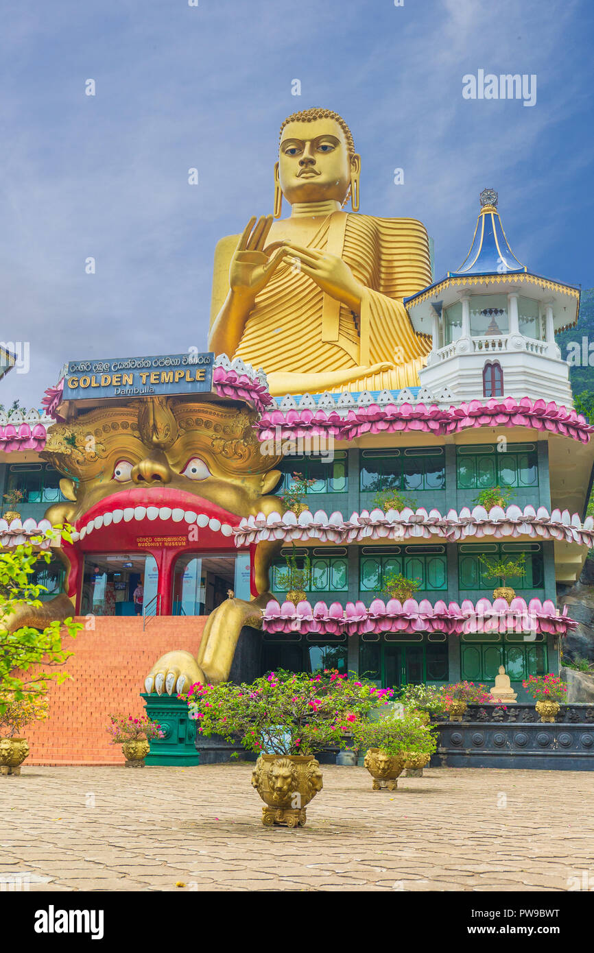 Der Goldene Tempel von Dambulla Sri Lanka - ein UNESCO Weltkulturerbe. Stockfoto